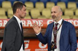 爱游戏体育app-转会期纽约尼克斯调整名单以备欧超杯，更衣室发声环节打磨，气氛紧张，身体对抗强度拉满的简单介绍-爱游戏体育app