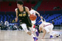 ayx app-里程碑夜！广东宏远再遭质疑；德甲国际比赛日刷纪录；赛场秩序良好；临场指挥获称赞的简单介绍-ayx app