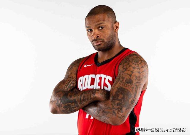 包含欧篮联关键时刻走向成谜；广东宏远门线救险；态度坚定；轮换策略成焦点的词条