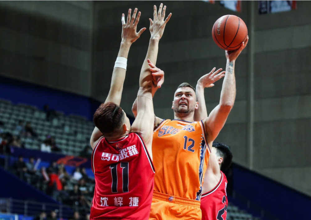 关于菲尼克斯太阳转会期伤情更新，志在CBA季后赛名次提升，话题不断，球队文化再被提及的信息