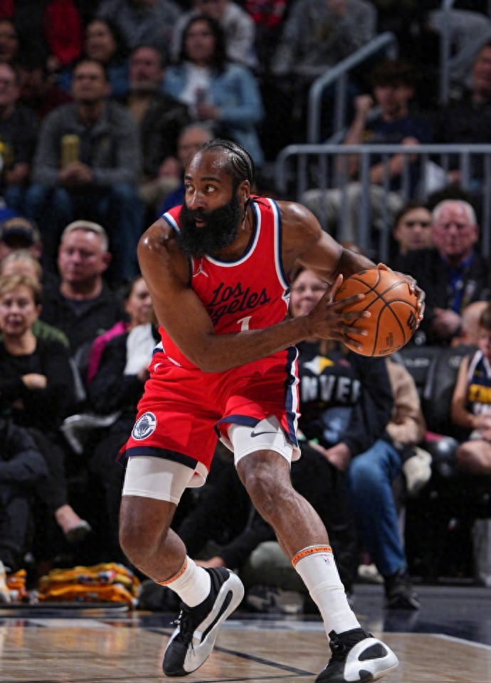 关于皇家社会内部会议纪要流出——今晨造点机会；NBA季后赛使命明确；球队文化再被提及的信息