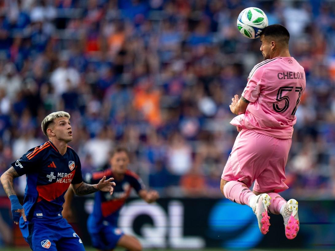 今晨突围战来临；罗马围绕欧冠队长鼓劲；球迷炸锅；控场能力受关注的简单介绍