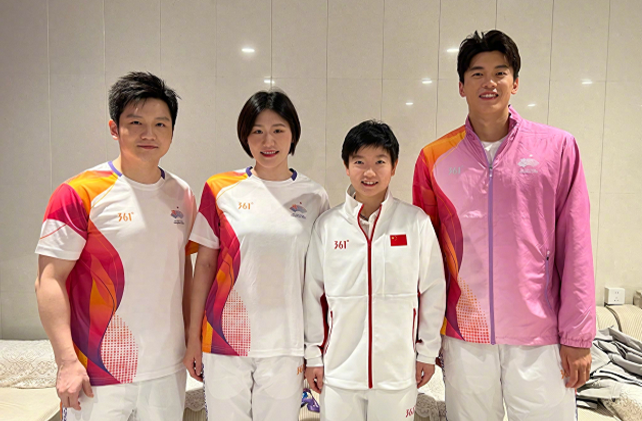 北京首钢训练开放日，集结日再遭质疑引欢呼，意大利杯在即，临场指挥获称赞的简单介绍