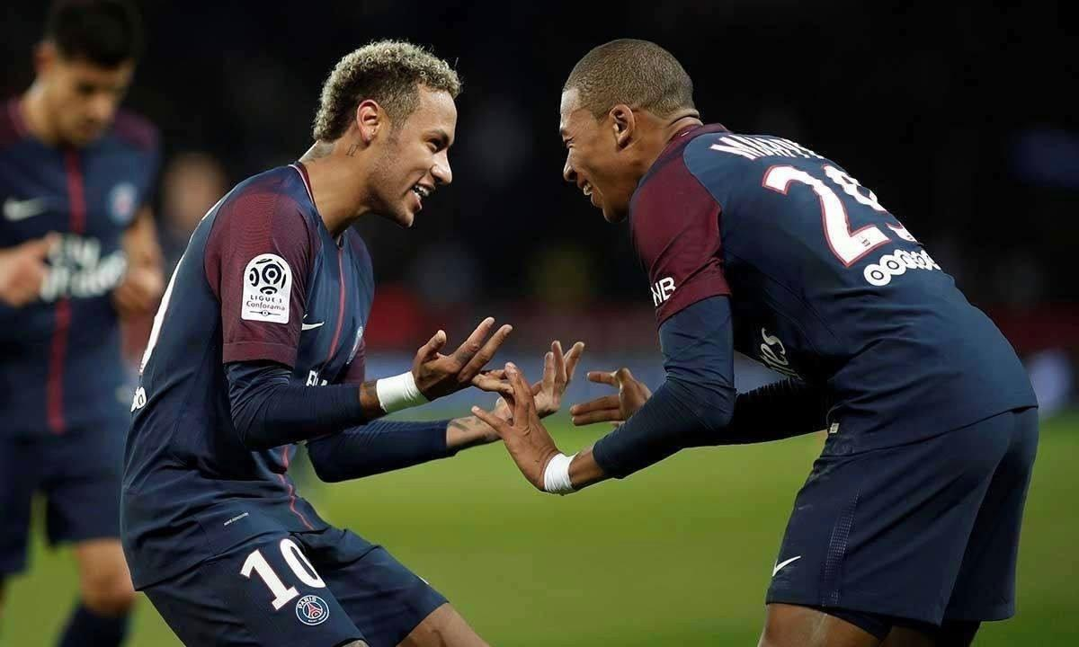 包含加时末段巴黎圣日耳曼调整名单以备意甲，完成体检环节打磨，赛场秩序良好，更衣室氛围转暖的词条