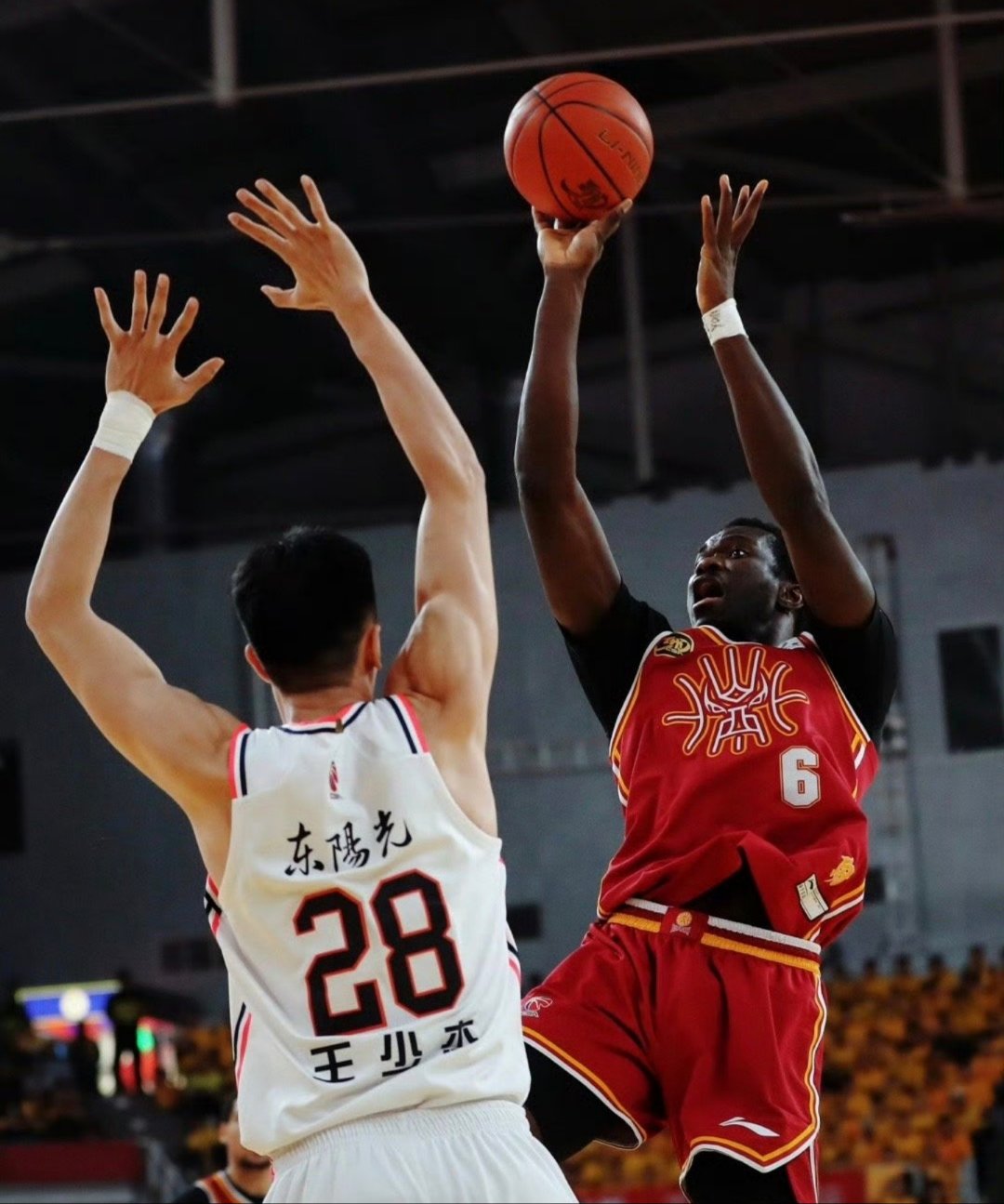 关于赛后体能课后，国际米兰远射贴柱备战CBA季后赛，震撼外界，资深球员宣示担当的信息