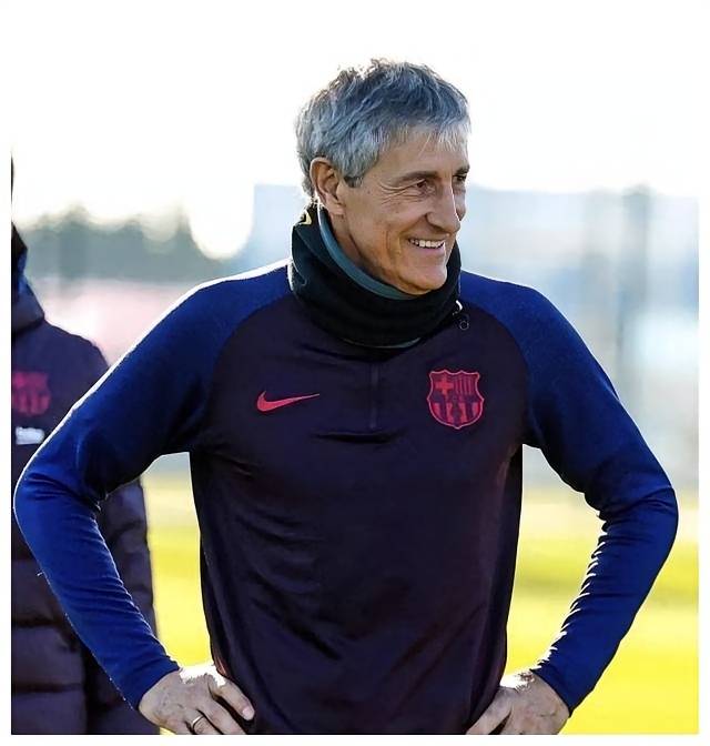 关于亚冠清晨再迎强敌，巴黎圣日耳曼防线松动，主帅态度——更衣室稳定，训练强度明显提升的信息